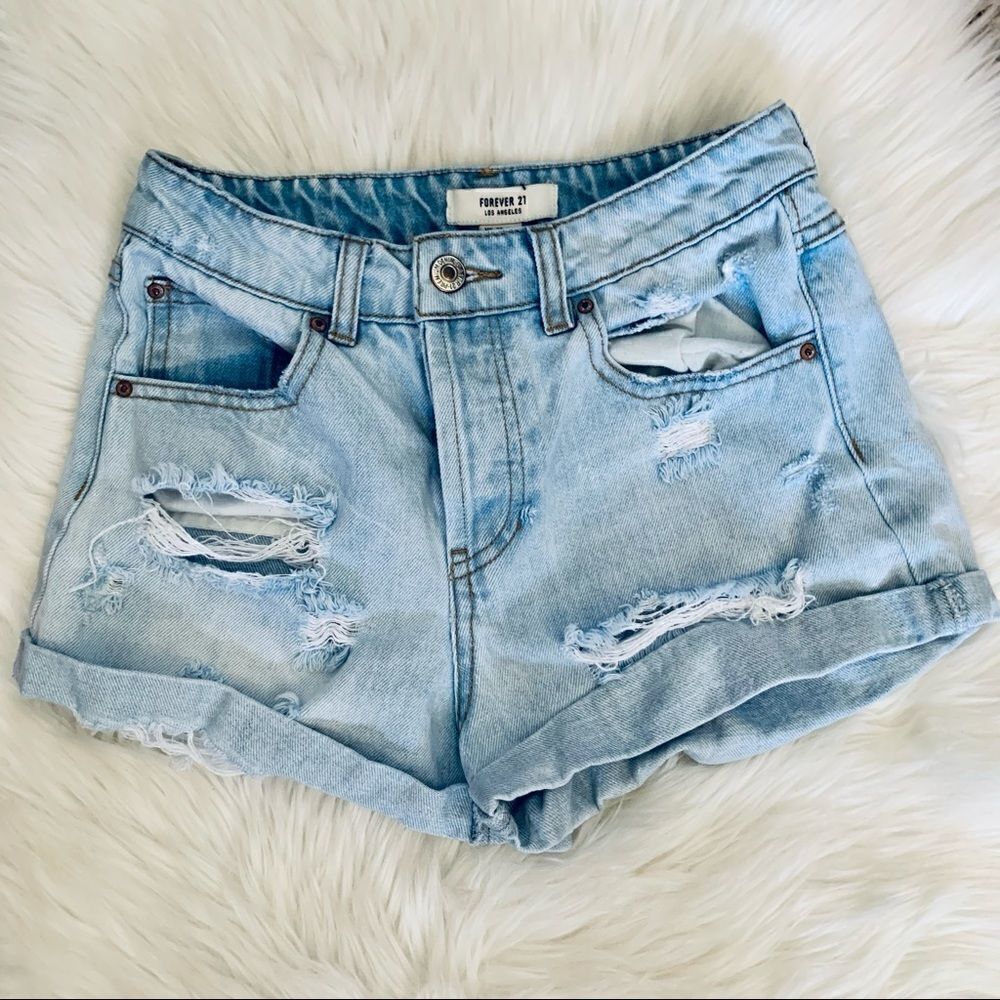Forever 21 Light Wash Blue Denim Distressed Shorts Size 24